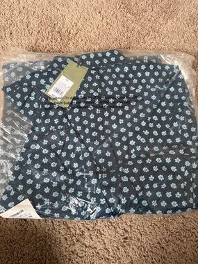 Target Men's Navy Blue Floral Button-Down Shirt